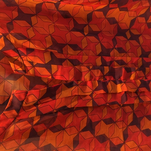 Banana Republic Sleeveless Blouse - Picture 2 of 4